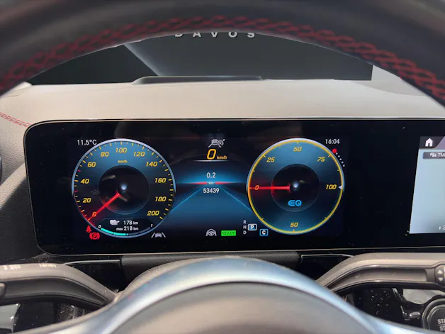 Mercedes-Benz EQA 350 Swiss Star AMG Line 4matic