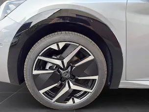 Peugeot 208 1.2 Hybrid 145 GT