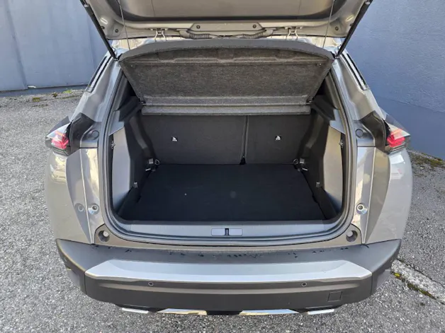 Peugeot 2008 NEW 1.2 Hybrid 145 Allure Premium