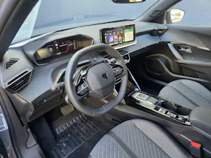 Peugeot 2008 NEW 1.2 Hybrid 145 Allure Premium