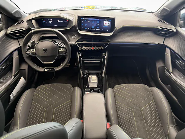 PEUGEOT 208 1.2 Hybrid 145 GT