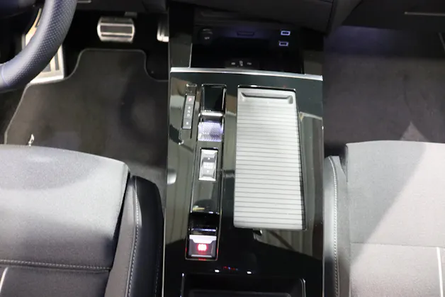 Opel Astra 1.6 T PHEV 180 Swiss Plus