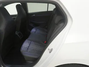 VW Golf VIII 1.5 eTSI R-Line DSG