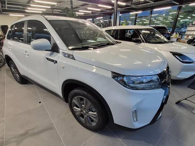 Suzuki Vitara 1.4 T Sakura Hybrid 4x4