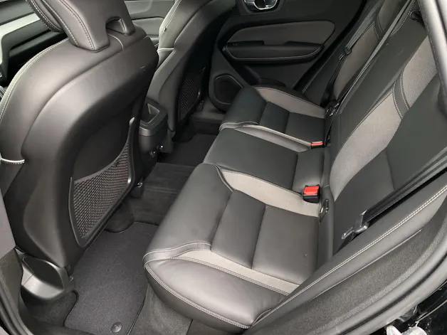 Volvo XC60 2.0 B4 MH R-Design AWD