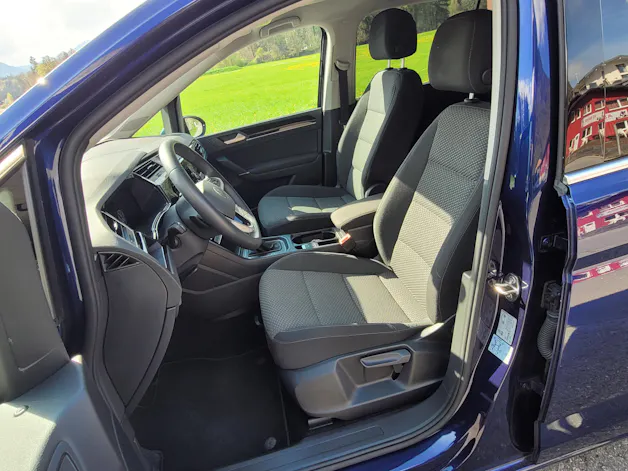 VW Touran 1.5 TSI EVO Comfortline United DSG *inkl. Garantie+7-Plätzer+Family Pack*