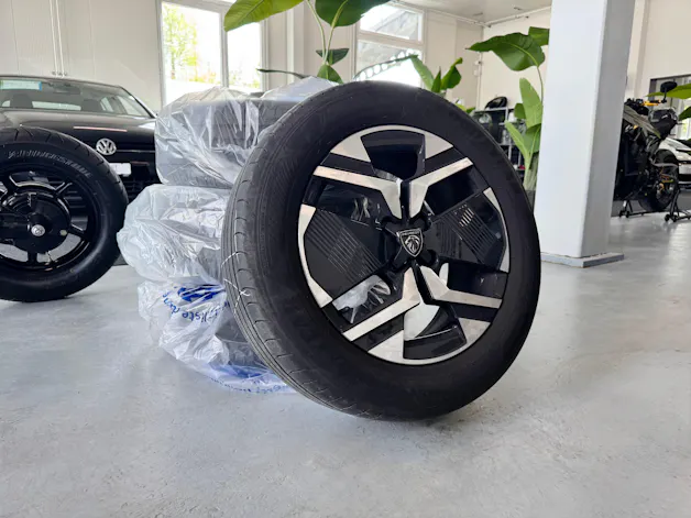 Peugeot 2008 1.5 BlueHDi GT EAT8