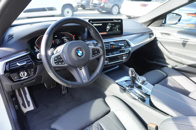 BMW 520d xDrive 48V Touring M Sport Steptronic