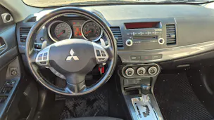 Mitsubishi Lancer 1.8 Intense