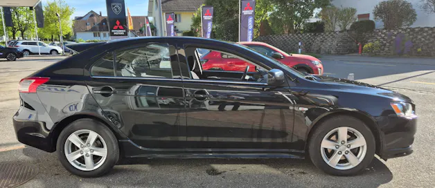 Mitsubishi Lancer 1.8 Intense