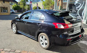 Mitsubishi Lancer 1.8 Intense