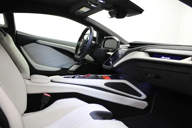 Lamborghini Revuelto HPEV