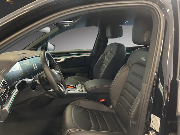 VW Touareg 3.0 TSI R-Line Tiptronic