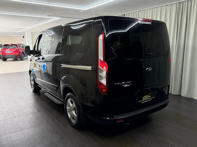 Ford Tourneo Custom 310 L1H1 Titanium