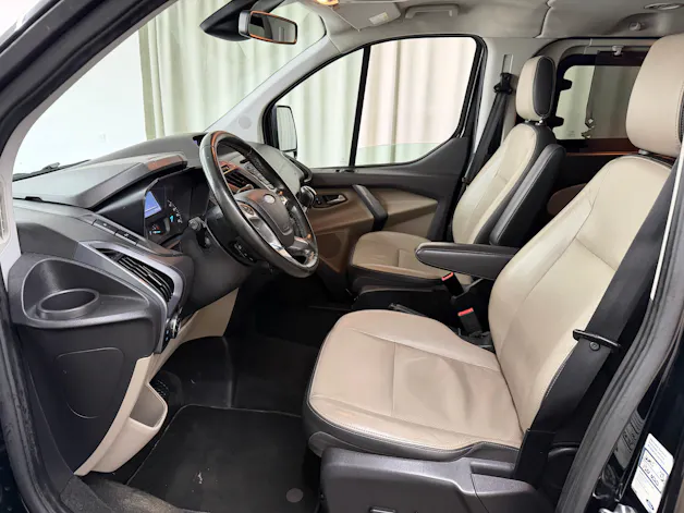 Ford Tourneo Custom 310 L1H1 Titanium