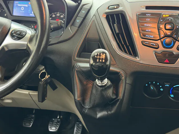 Ford Tourneo Custom 310 L1H1 Titanium