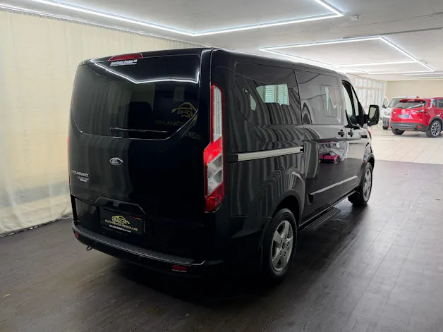 Ford Tourneo Custom 310 L1H1 Titanium