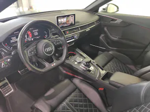 Audi S4 Avant 3.0 V6 TFSI quattro S-Tronic