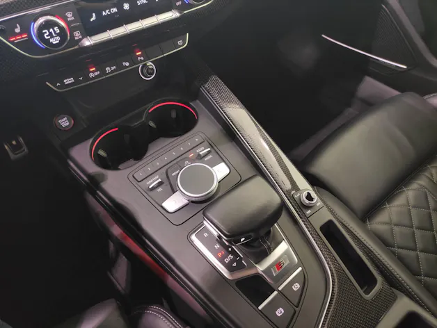Audi S4 Avant 3.0 V6 TFSI quattro S-Tronic
