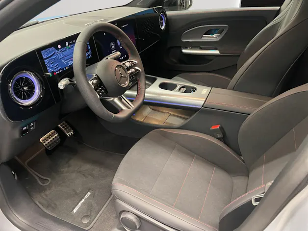 Mercedes-Benz CLA 200 8G-DCT