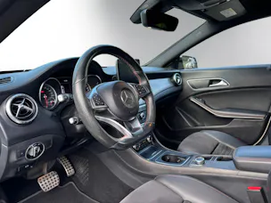 Mercedes-Benz CLA 250 AMG Line