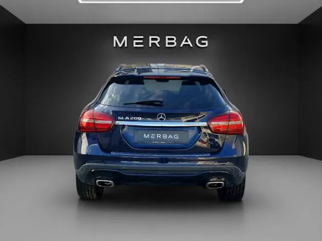 Mercedes-Benz GLA 200 Night Star
