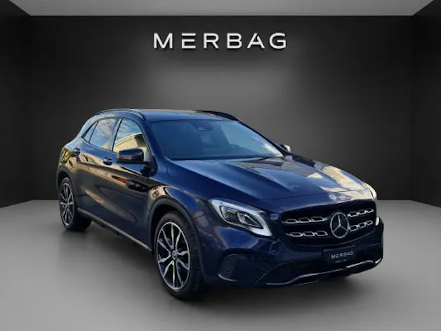 Mercedes-Benz GLA 200 Night Star