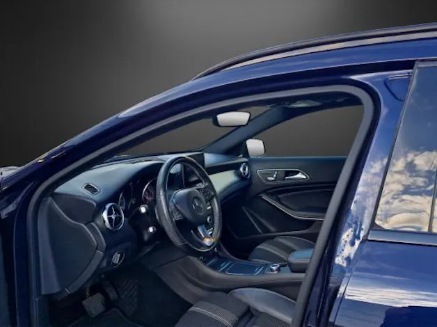Mercedes-Benz GLA 200 Night Star