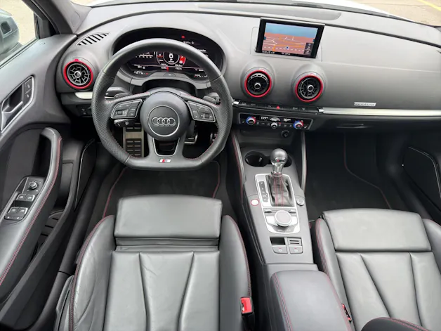 Audi S3 Sportback 2.0 TFSI quattro S-tronic