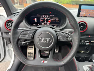 Audi S3 Sportback 2.0 TFSI quattro S-tronic