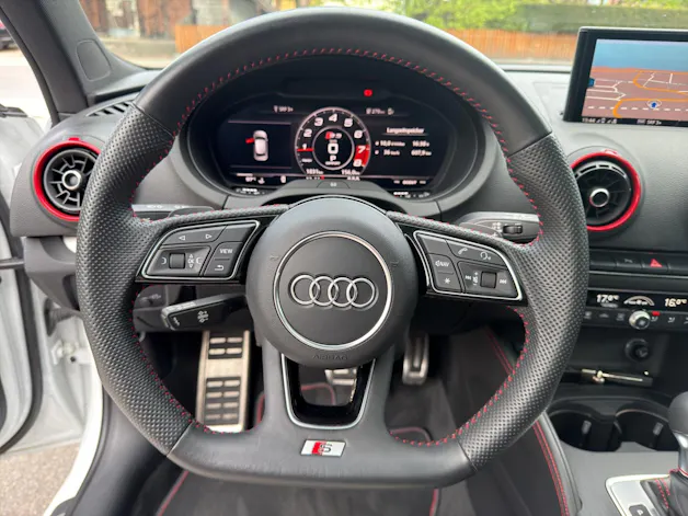 Audi S3 Sportback 2.0 TFSI quattro S-tronic