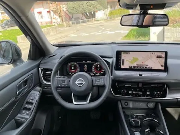 Nissan X-Trail 1.5 VC-T N-Trek 7 Plätze