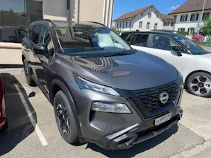 Nissan X-Trail 1.5 VC-T N-Trek 7 Plätze