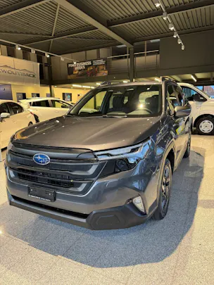 Subaru Forester Station 2.0i e-Boxer Swiss Plus