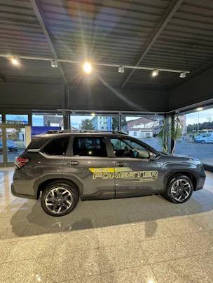 Subaru Forester Station 2.0i e-Boxer Swiss Plus