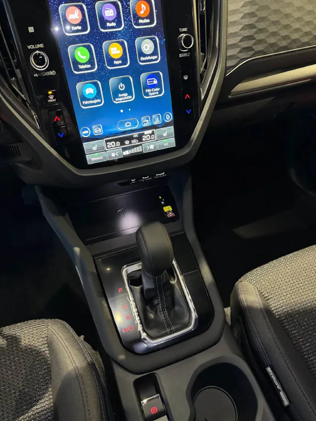Subaru Forester Station 2.0i e-Boxer Swiss Plus