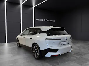 BMW iX xDrive40