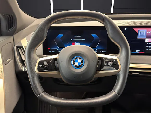 BMW iX xDrive40