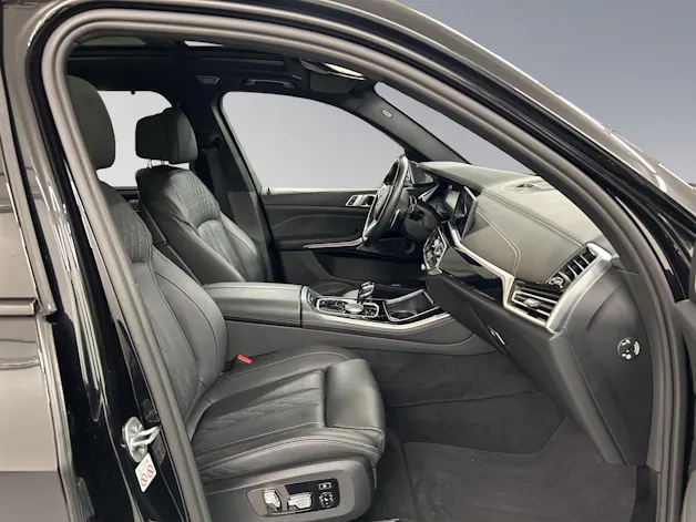 BMW X5 M50i xDrive