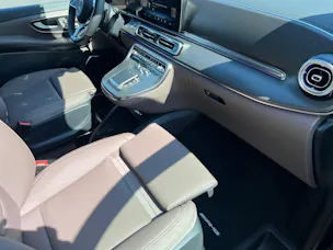 Mercedes-Benz V 300 d Swiss Ed. lang 4matic Van