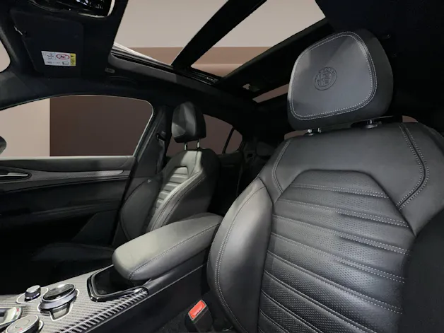 Alfa Romeo Stelvio 2.9 V6 Biturbo Q4 Quadrifoglio