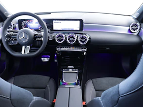 Fahrzeugbild MERCEDES-BENZ A 200 Night Star AMG Line