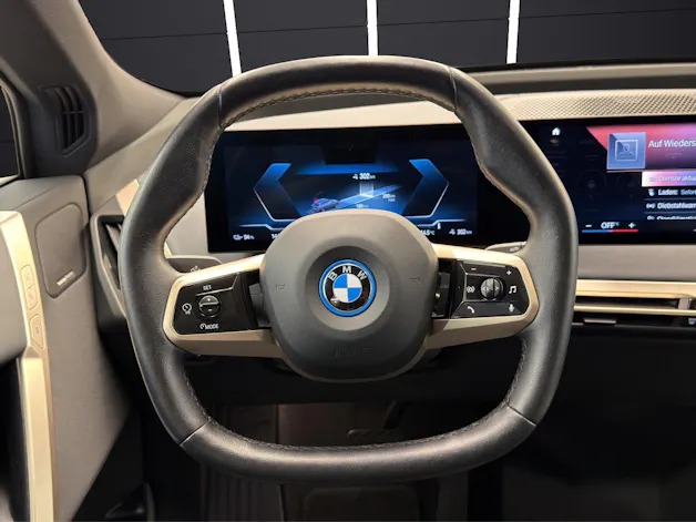 BMW iX xDrive40