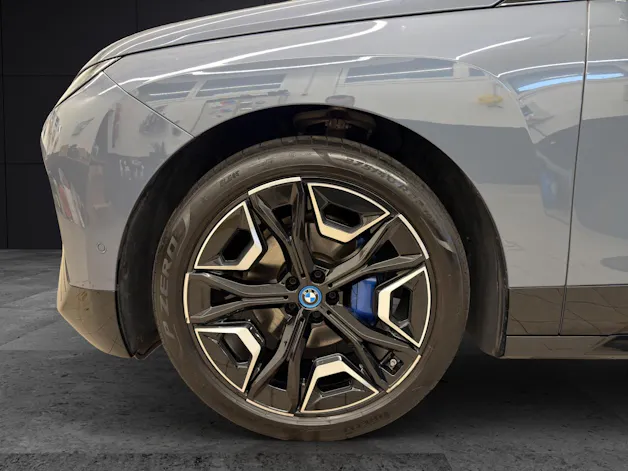 BMW iX xDrive40