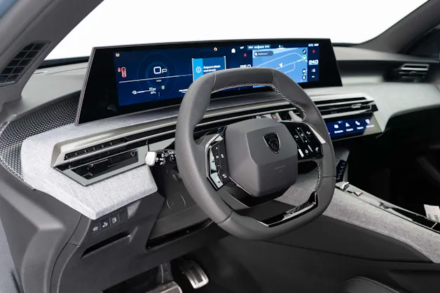 Peugeot 5008 1.6 PHEV GT
