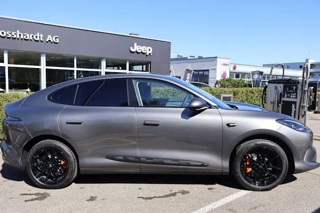 MG IM6 100 kWh Performance 4WD