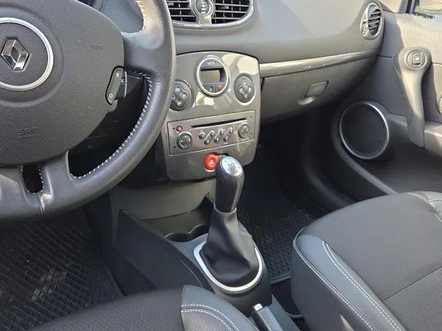 Renault Clio 1.6 16V Exception