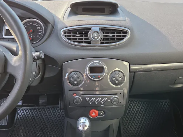Renault Clio 1.6 16V Exception