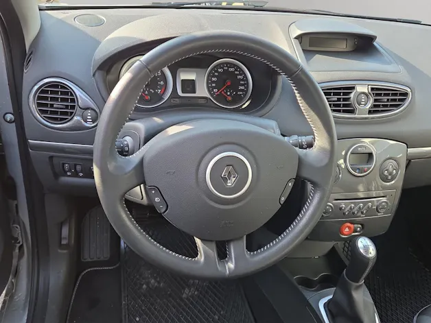 Renault Clio 1.6 16V Exception