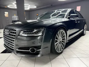 Audi S8 4.0 TFSI V8 quattro tiptronic